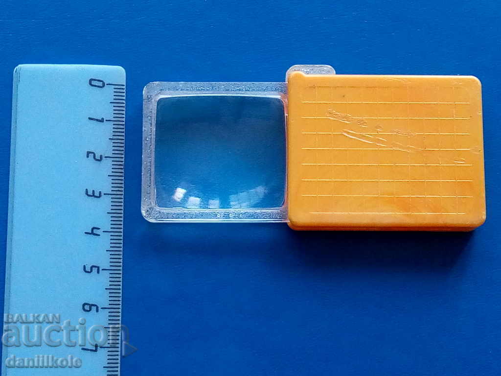 Auction  * $ * Y * $ * FOLDING MAGNIFYING MAGNIFIER - EXCELLENT * $ * Y * $ *