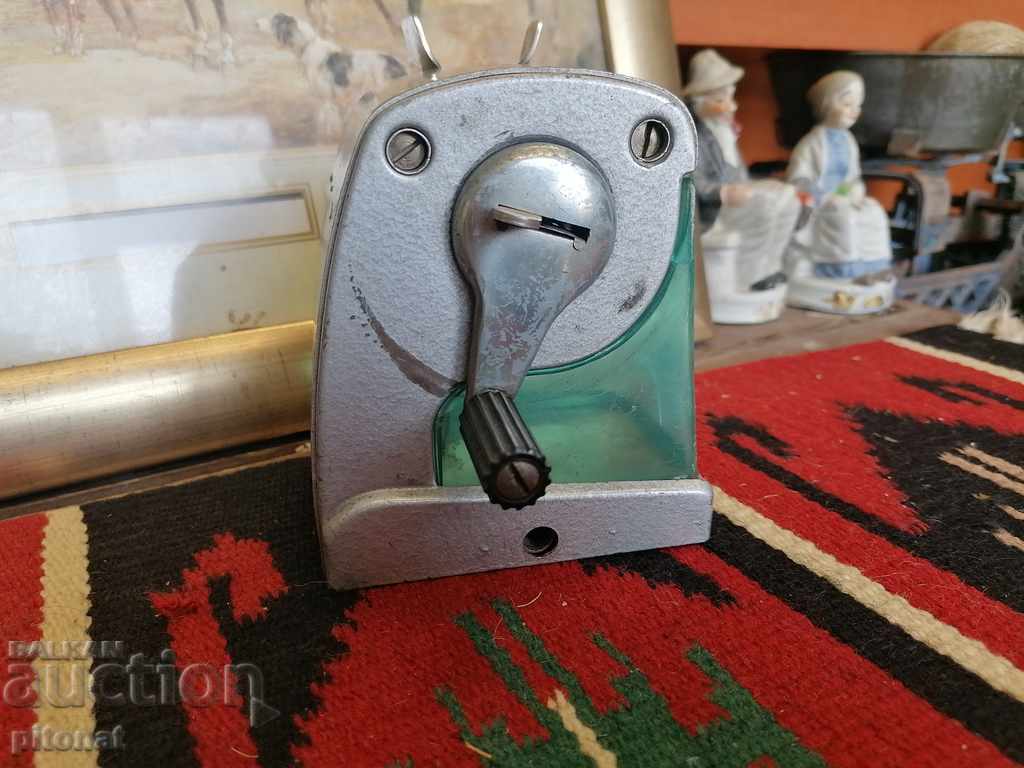 Licitație Ascuțitoare de colecție pentru creioane Licitație Ascuțitoare de colecție pentru creioane