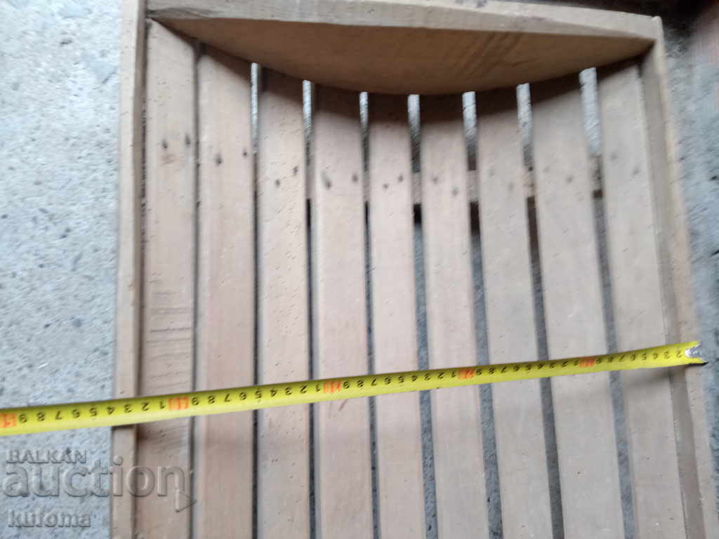 Стара дървена детска люлка с цена € 24.99 | 48.88 лв.