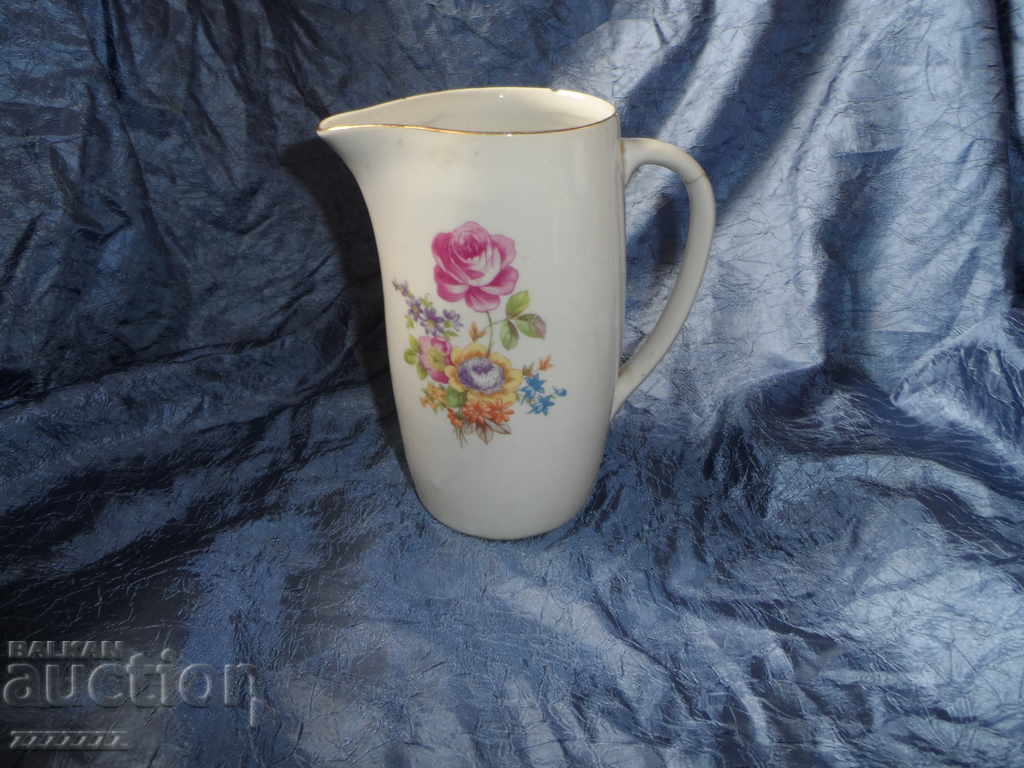 κανάτα πορσελάνης με τιμή 10.00 BGN | € 5.11 κανάτα πορσελάνης με τιμή 10.00 BGN | € 5.11