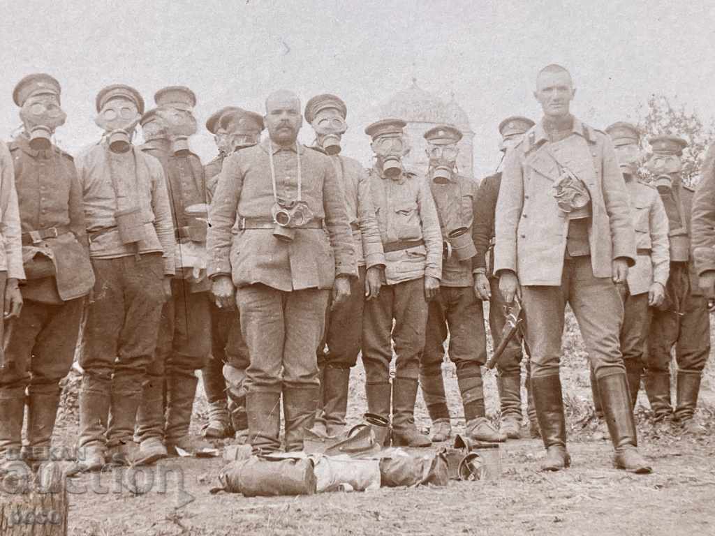 Testing of gas masks Signal pistol First World1917 - 5 Testing of gas masks Signal pistol First World1917 - 5
