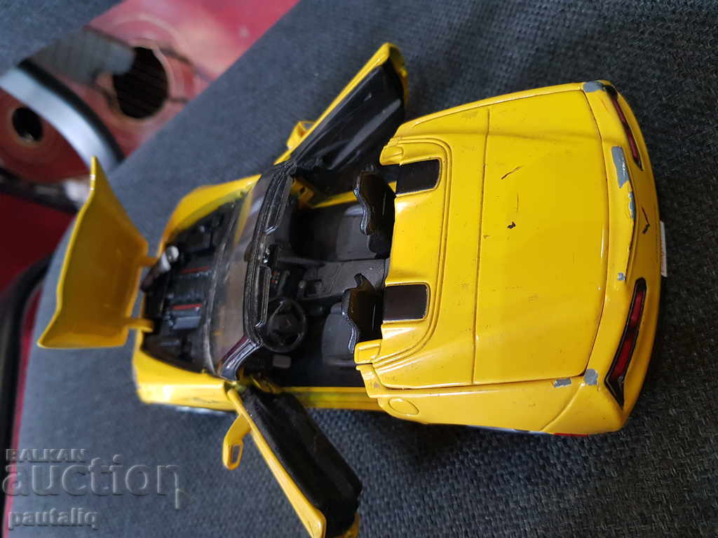 LARGE METAL TROLLEY CORVETTE STINGRAY - 5 LARGE METAL TROLLEY CORVETTE STINGRAY - 5