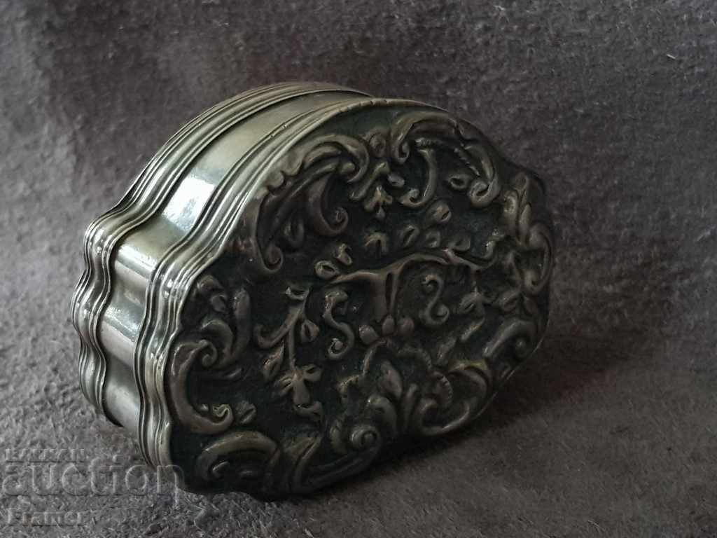 Bulgarian Revival silver snuff box for the 19th century with price 360.00 BGN | € 184.07