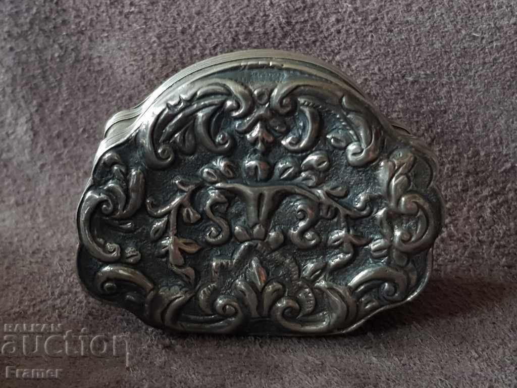 Auction  Bulgarian Revival silver snuff box for the 19th century