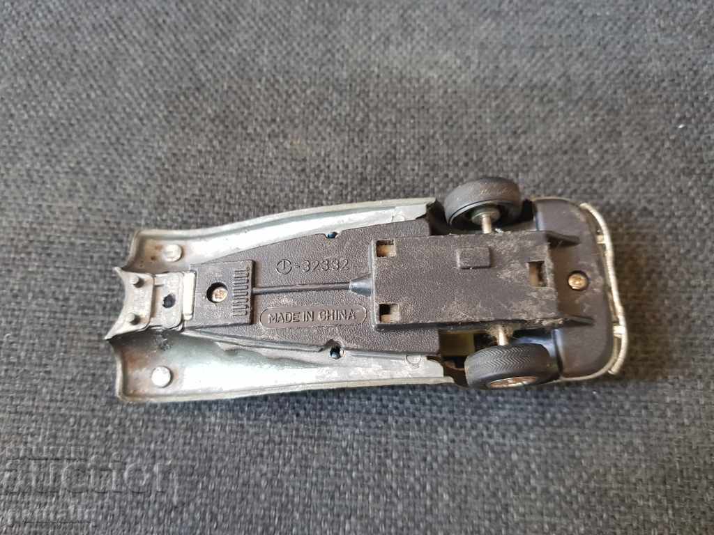 Delivery of RETRO CAR COLLECTION Delivery of RETRO CAR COLLECTION