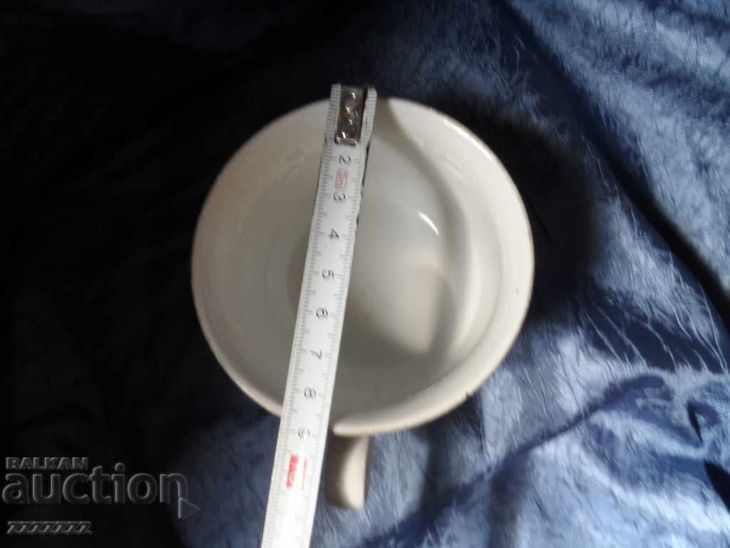 Аукцион порцеланова чаша 1 Аукцион порцеланова чаша 1