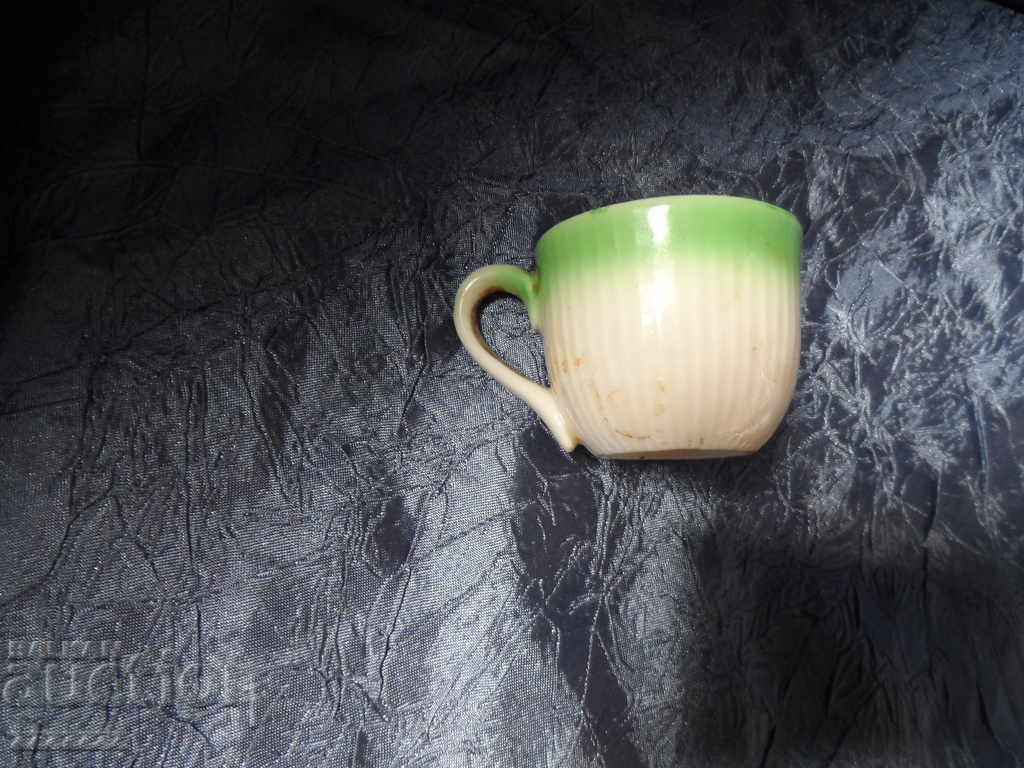 porcelain cup 4 with price 5.00 BGN | € 2.56 porcelain cup 4 with price 5.00 BGN | € 2.56