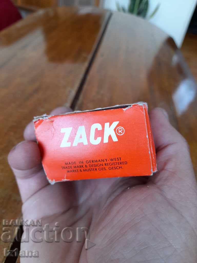 Old magnetic soap holder Zack with price 20.00 BGN | € 10.23 Old magnetic soap holder Zack with price 20.00 BGN | € 10.23