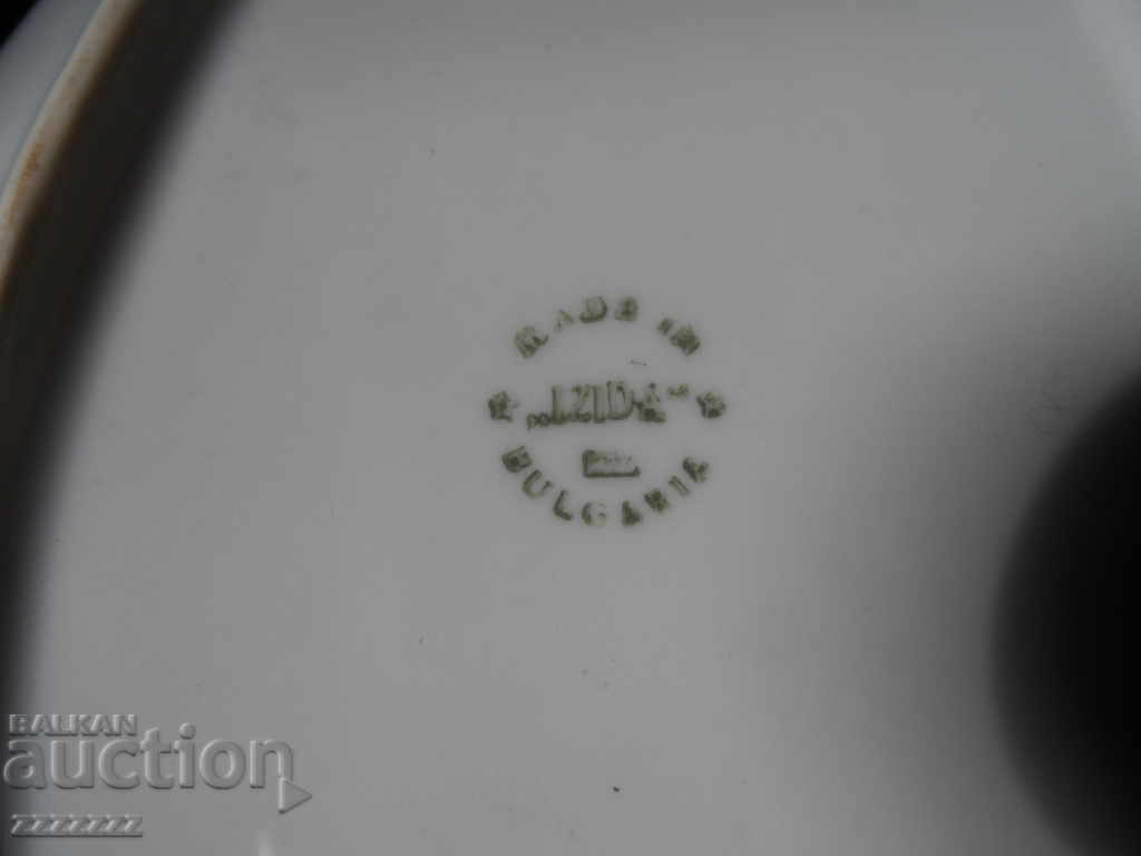 Auction porcelain plate Auction porcelain plate