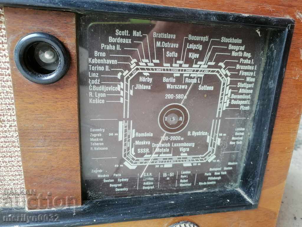 Old Tesla radio, radio, lamp with price 279.00 BGN | € 142.65 Old Tesla radio, radio, lamp with price 279.00 BGN | € 142.65