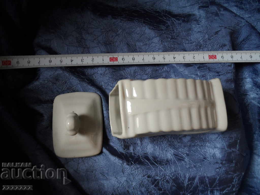 Δημοπρασία πορσελάνινο βάζο πιπεριάς Δημοπρασία πορσελάνινο βάζο πιπεριάς