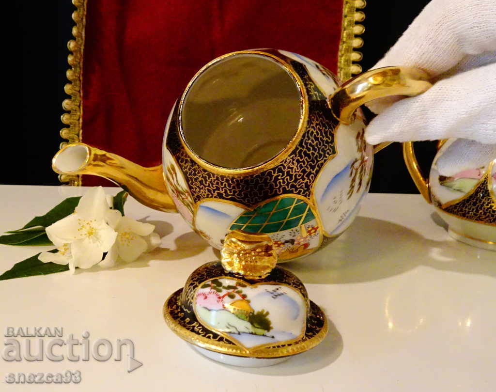 Jug Japanese porcelain Kutani, Meiji. - 5 Jug Japanese porcelain Kutani, Meiji. - 5