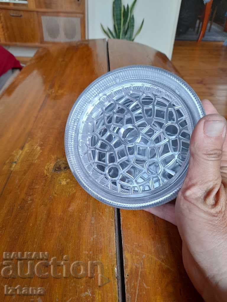 Auction Old stand, flower vase Auction Old stand, flower vase