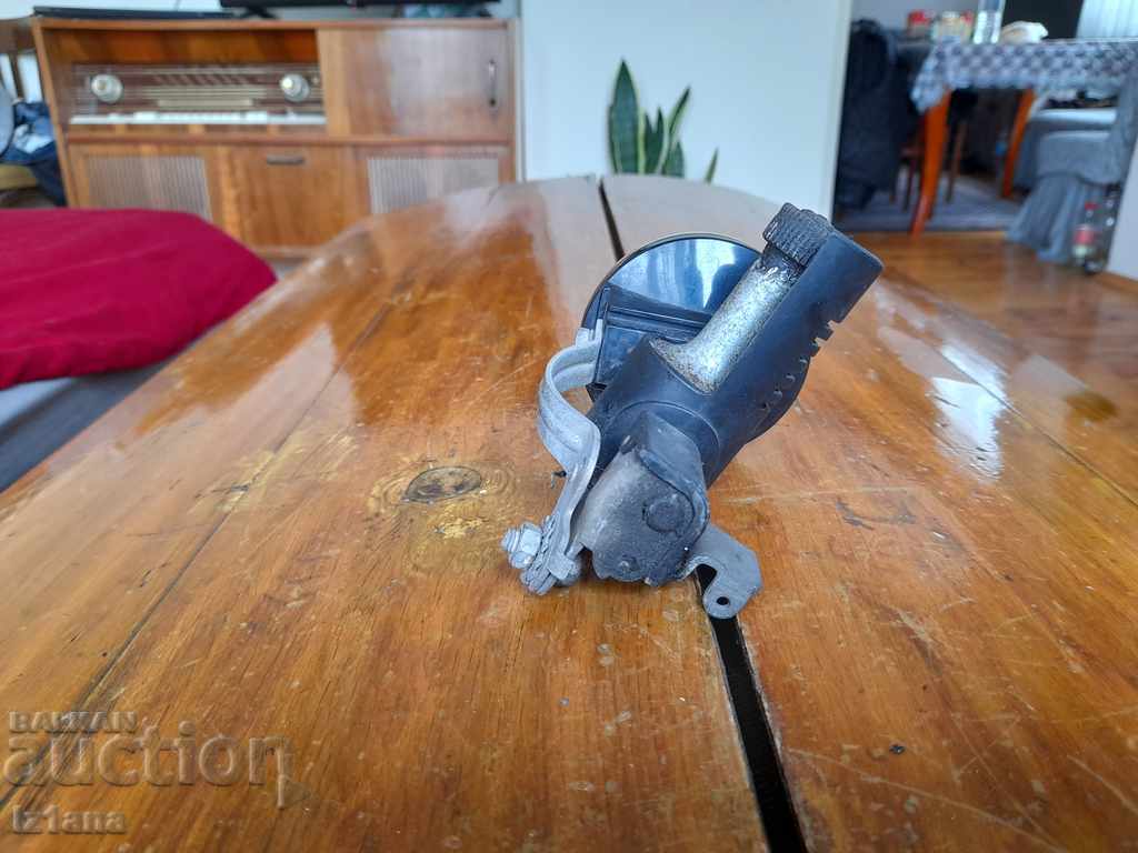 Auction Old lighthouse and bicycle dynamo, Matsushita bicycle Auction Old lighthouse and bicycle dynamo, Matsushita bicycle