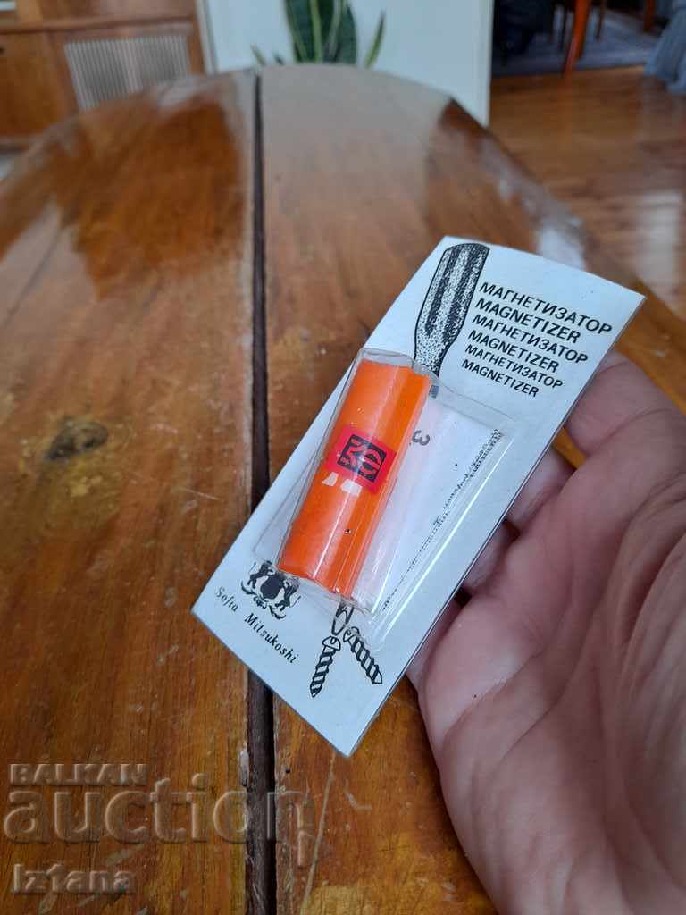 Old Magnetizer for screwdrivers with price 25.00 BGN | € 12.78 Old Magnetizer for screwdrivers with price 25.00 BGN | € 12.78