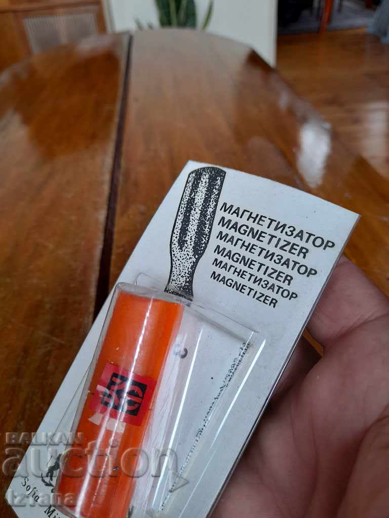 Auction Old Magnetizer for screwdrivers Auction Old Magnetizer for screwdrivers