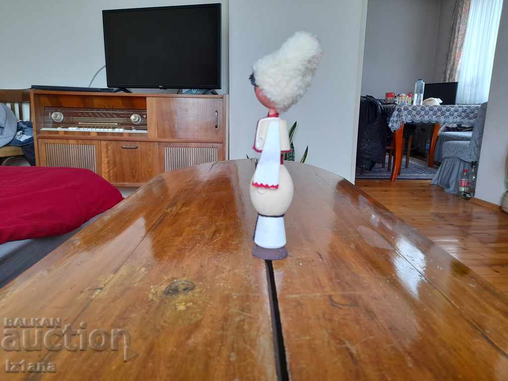 Folk figurine, doll with price 10.00 BGN | € 5.11 Folk figurine, doll with price 10.00 BGN | € 5.11