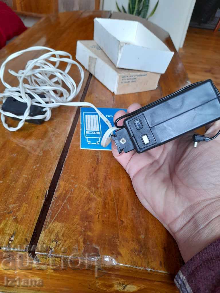 Vechi aparat de fotografiat cu bliț Electronică - 6 Vechi aparat de fotografiat cu bliț Electronică - 6