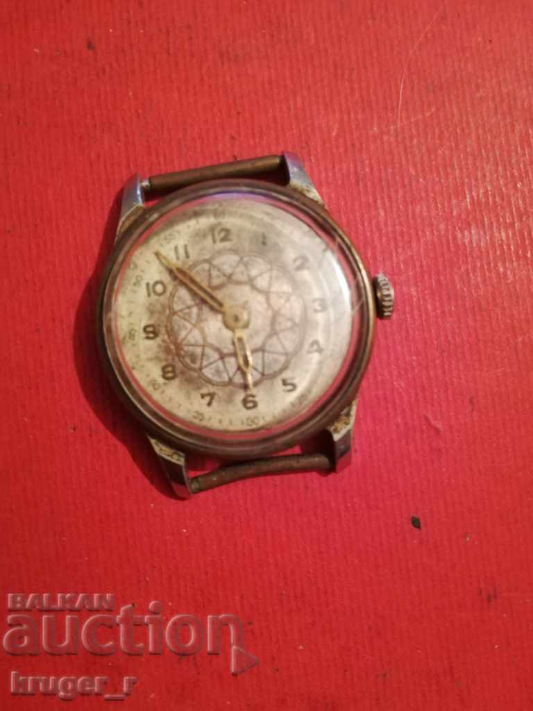 Ceas vechi MOSCOVA. cu preț € 12.78 | 25.00 BGN