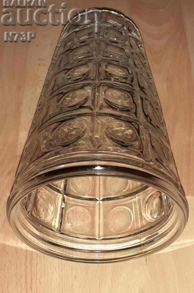 ELEGANT VASE. RELIEF STYLE - 6