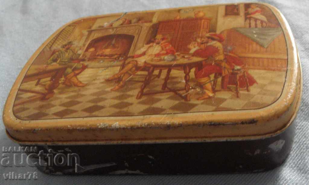 An old metal can with price 34.99 BGN | € 17.89 An old metal can with price 34.99 BGN | € 17.89