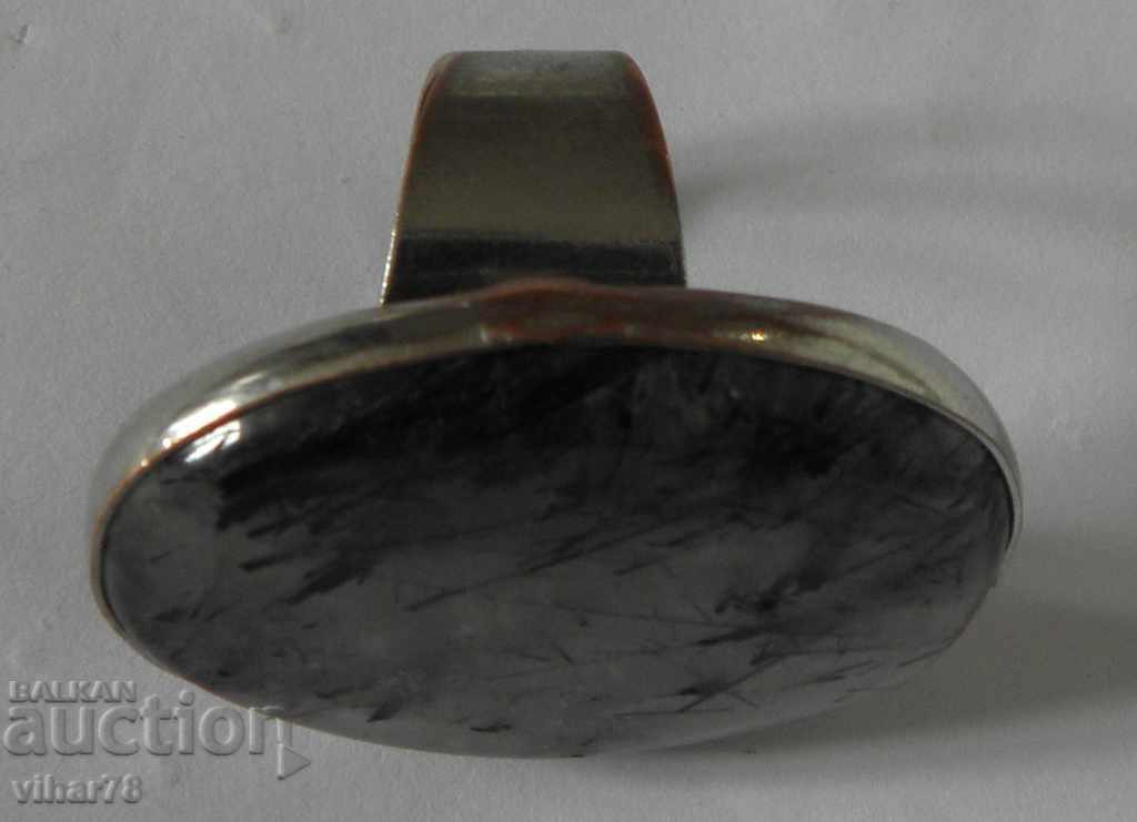 Delivery of METAL RING WITH STONE Delivery of METAL RING WITH STONE