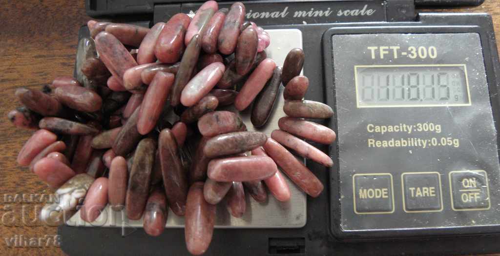 Delivery of STONE NECKLACE