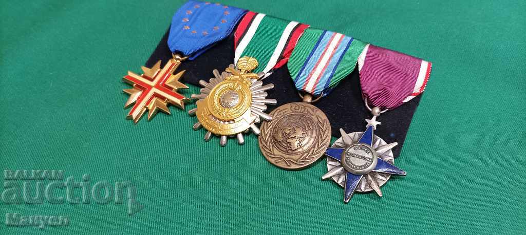 Auction I am selling a block of orders and medals. Auction I am selling a block of orders and medals.