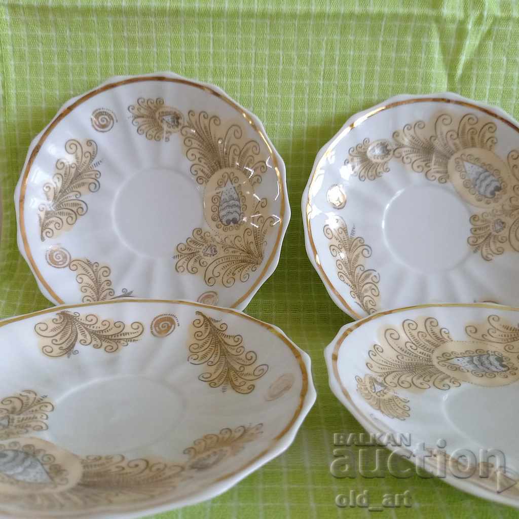Russian bone china from the 70s - Plates with gilding, 6 pcs. with price 55.00 BGN | € 28.12 Russian bone china from the 70s - Plates with gilding, 6 pcs. with price 55.00 BGN | € 28.12