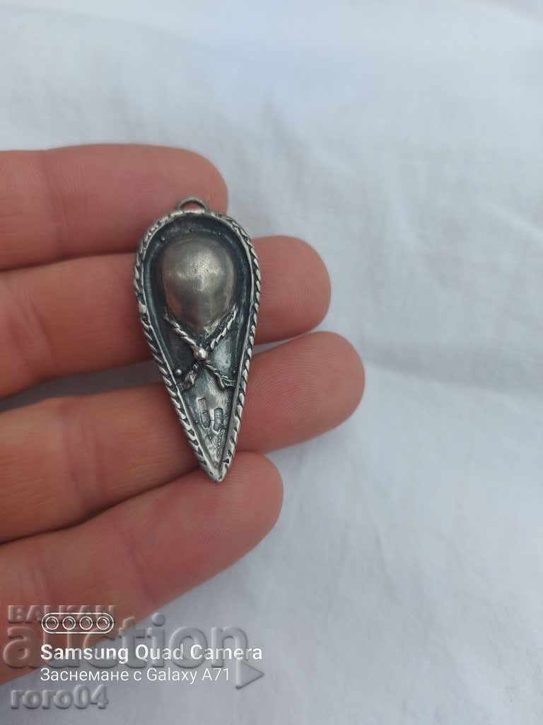 Licitație MEDALION ARGINT - PANDANT Licitație MEDALION ARGINT - PANDANT