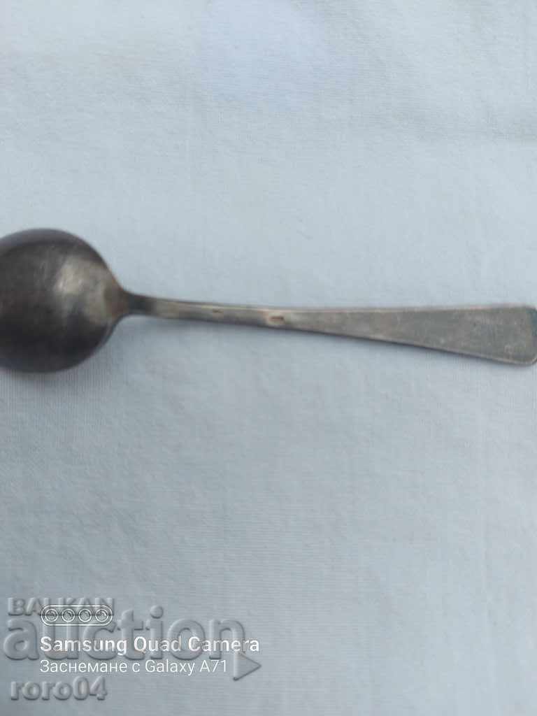 Delivery of SILVER LUGGAGE Delivery of SILVER LUGGAGE