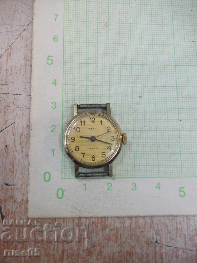 Часовник "ЗАРЯ" ръчен дамски механичен съветски работещ - 6
