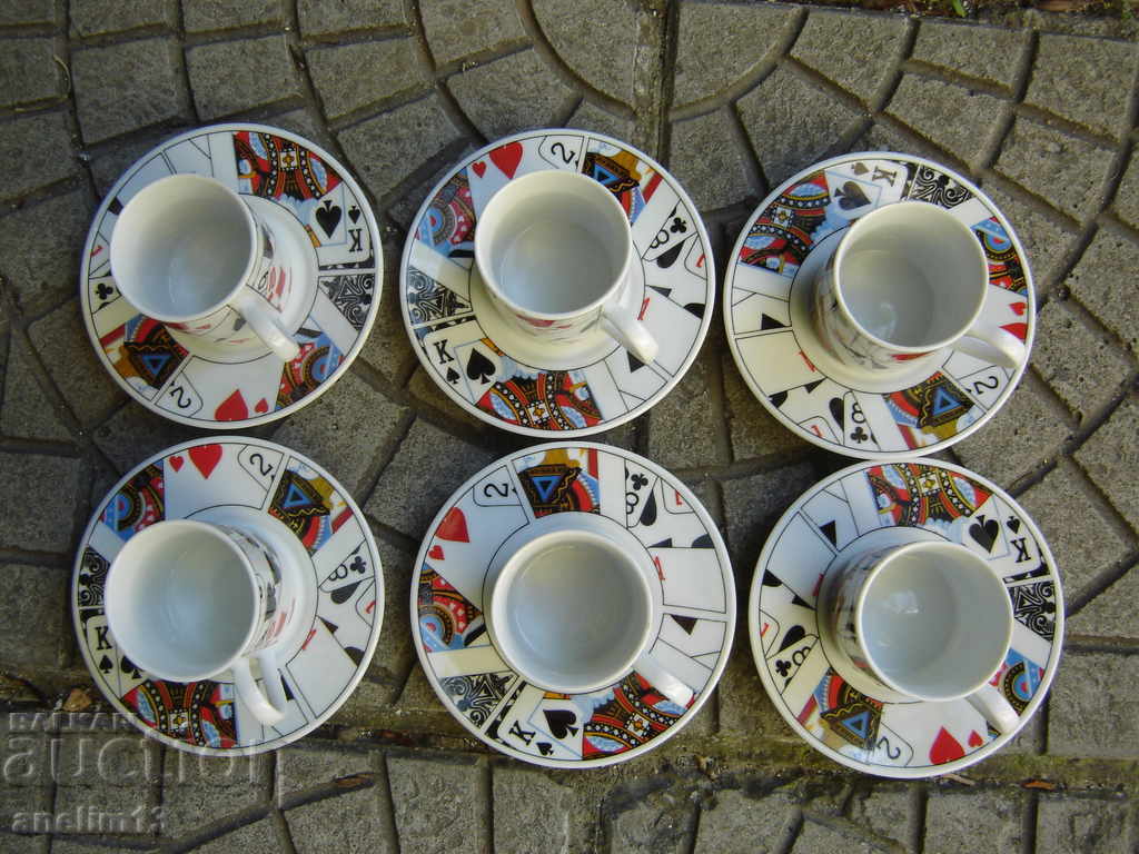 Σερβίτσιο πορσελάνης για καφέ