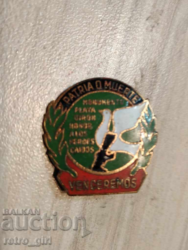 I am selling an old badge - Cuba