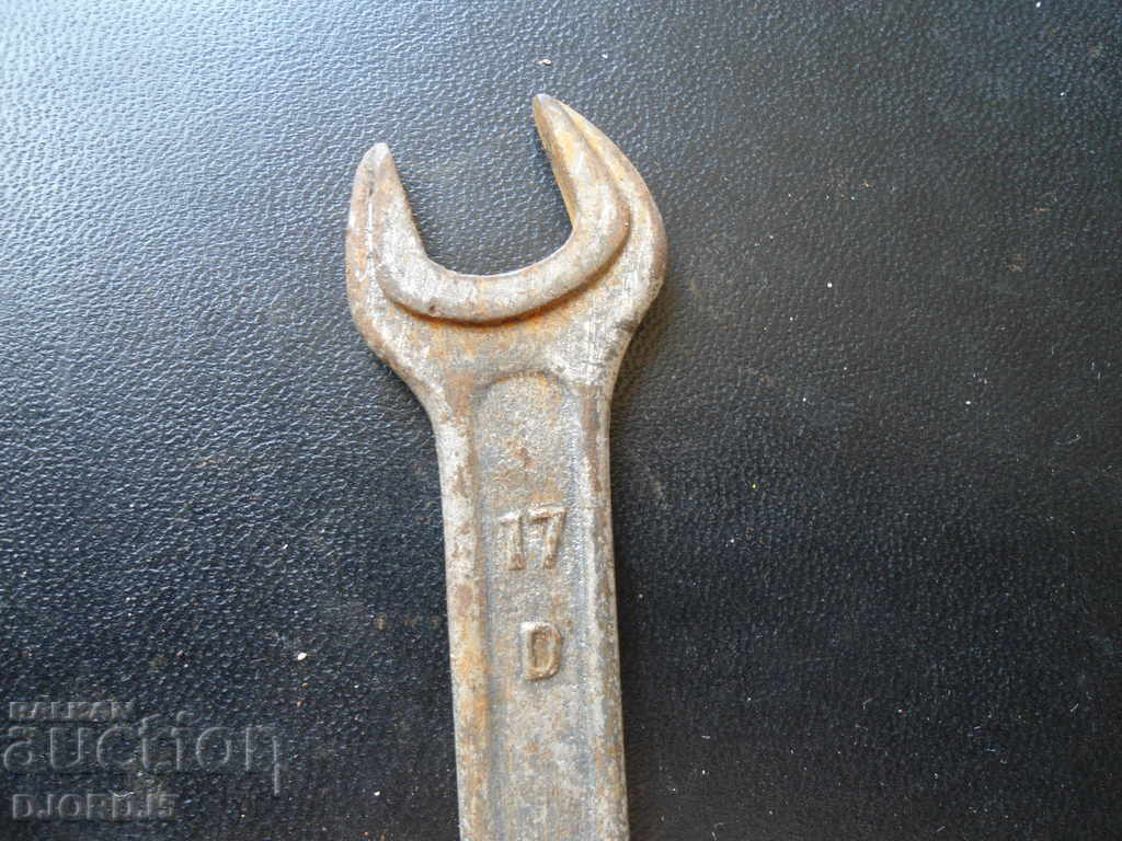 Auction Old key 14-17, marking Auction Old key 14-17, marking