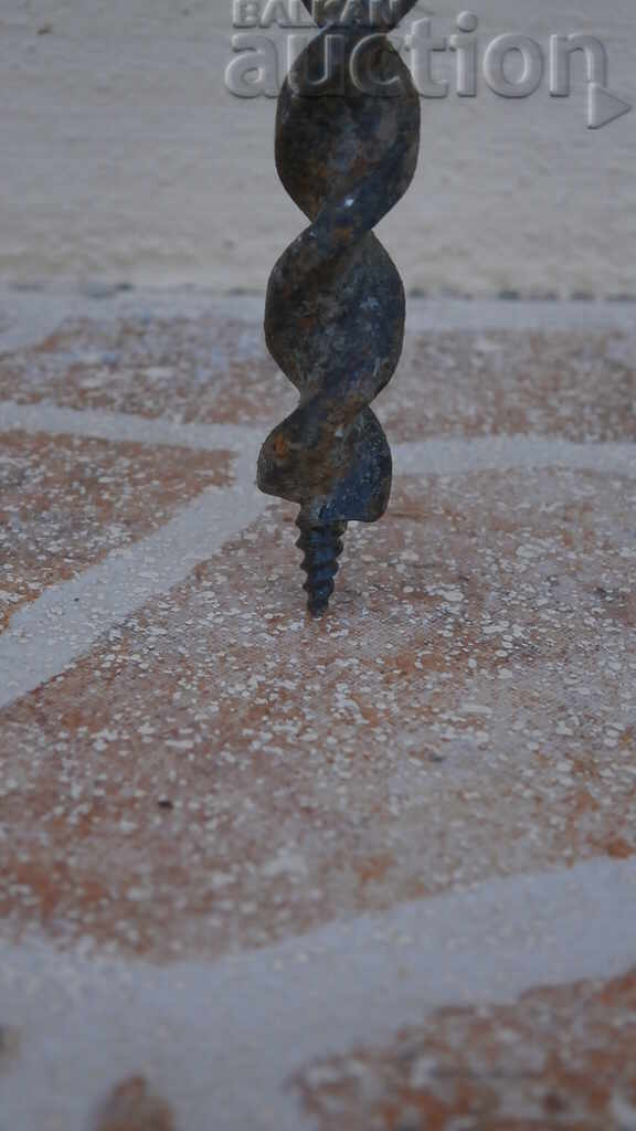ancient large drill with price 15.00 BGN | € 7.67 ancient large drill with price 15.00 BGN | € 7.67
