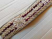 Costum vechi tricotat manual cu curea din centură