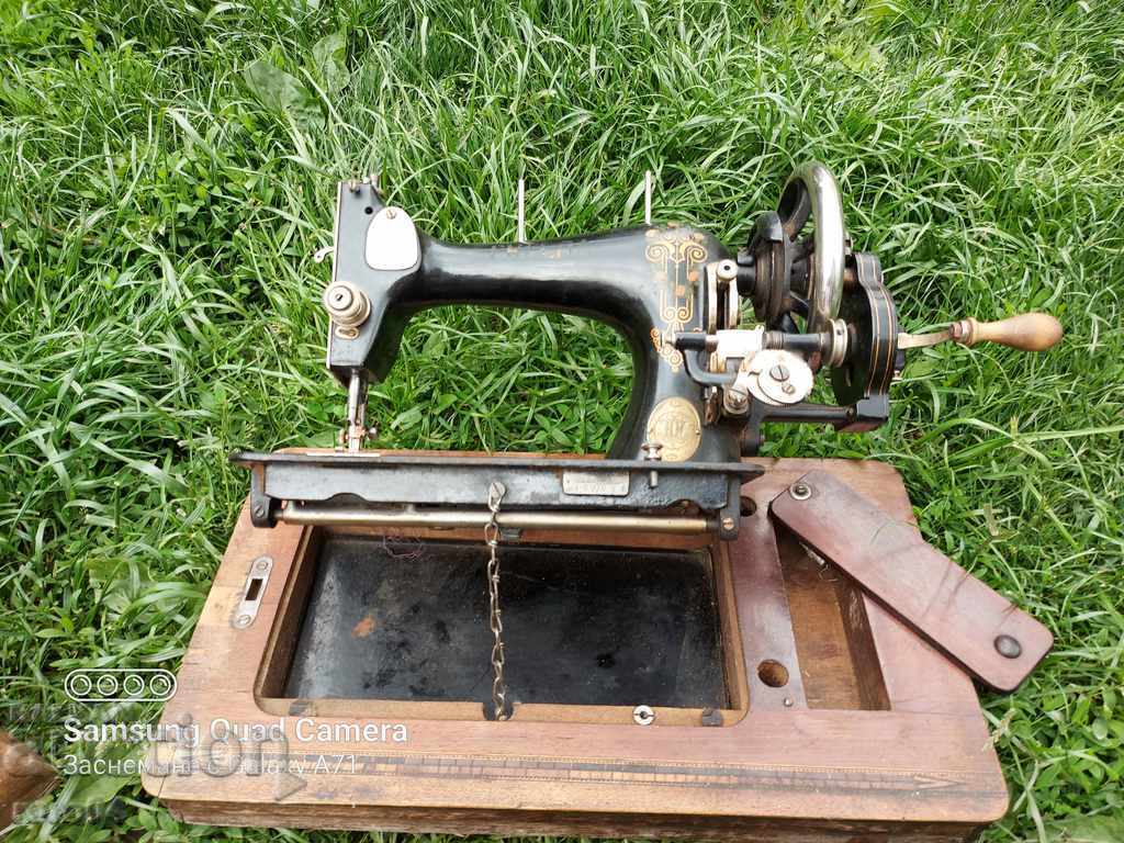 Delivery of EXELA - SEWING MACHINE - WORKING Delivery of EXELA - SEWING MACHINE - WORKING