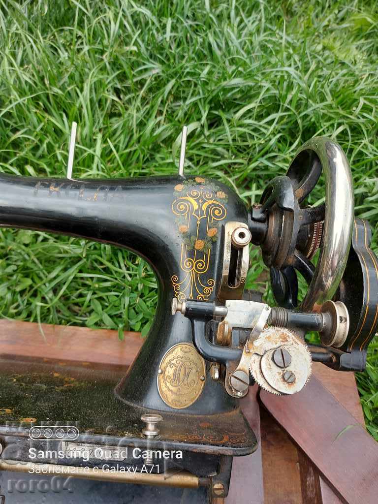 EXELA - SEWING MACHINE - WORKING - 5 EXELA - SEWING MACHINE - WORKING - 5