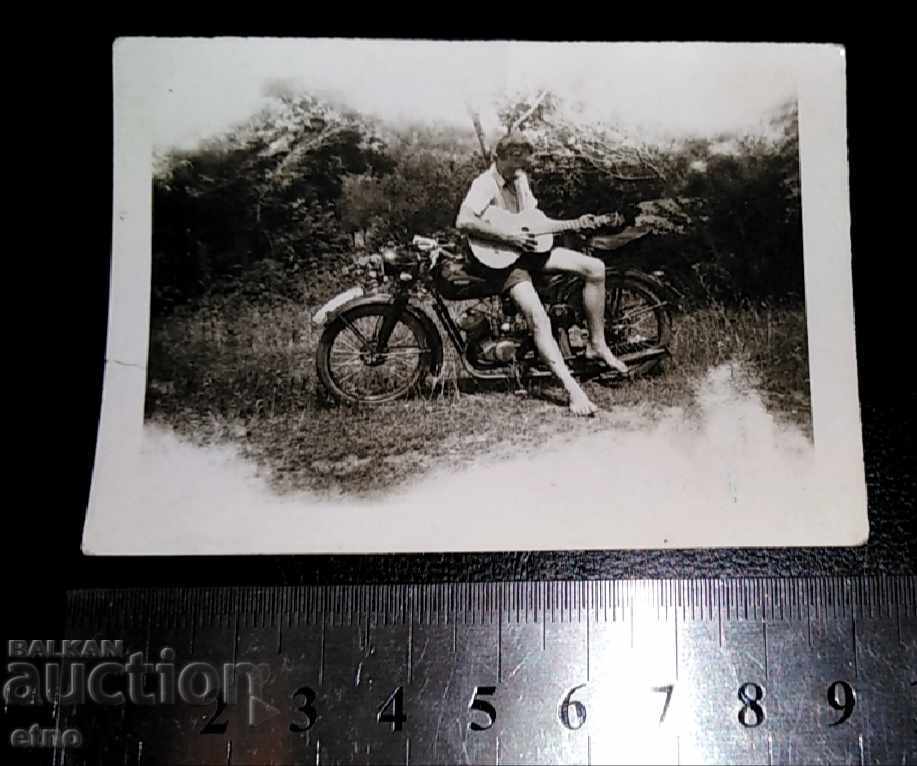 ROYAL PHOTO-MOTOR, STUKA, BSA, TRIUMPH, INDIAN, ARIEL with price 65.00 BGN | € 33.23 ROYAL PHOTO-MOTOR, STUKA, BSA, TRIUMPH, INDIAN, ARIEL with price 65.00 BGN | € 33.23