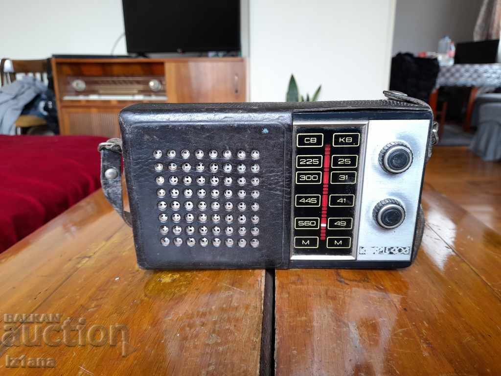 Старо радио,радиоприемник Кварц 406