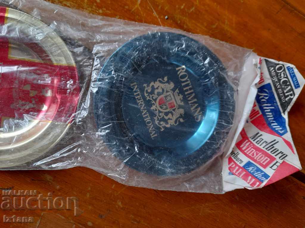 Old ashtray, ashtrays with price 20.00 BGN | € 10.23 Old ashtray, ashtrays with price 20.00 BGN | € 10.23