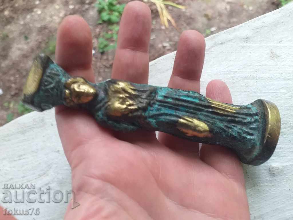 Delivery of Figurine figure of bronze patina Delivery of Figurine figure of bronze patina