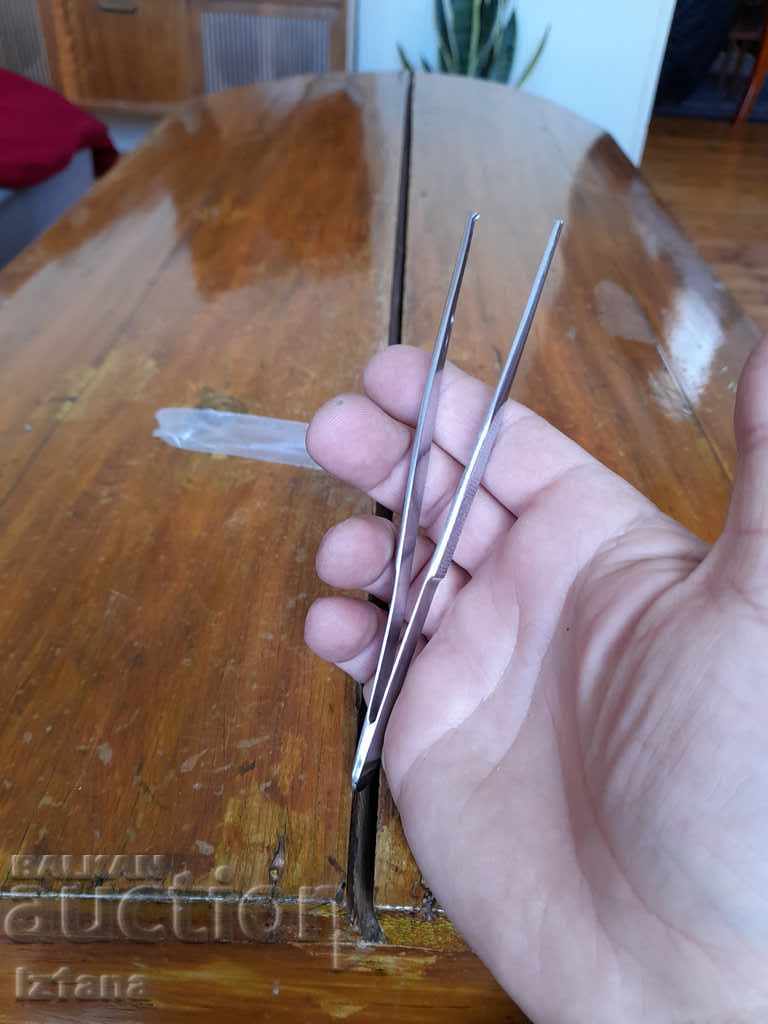 Auction Old Pinseta Auction Old Pinseta