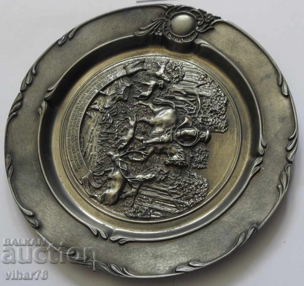 Auction Old metal wall plate Auction Old metal wall plate