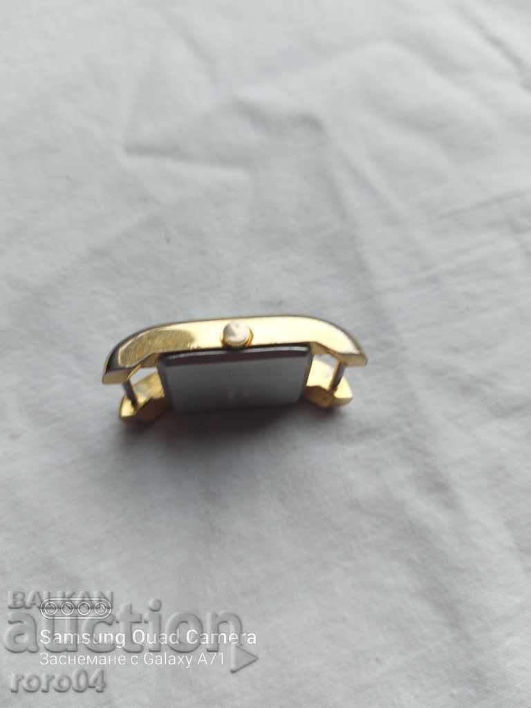 QUARTZ - JAPAN with price 8.99 BGN | € 4.60 QUARTZ - JAPAN with price 8.99 BGN | € 4.60