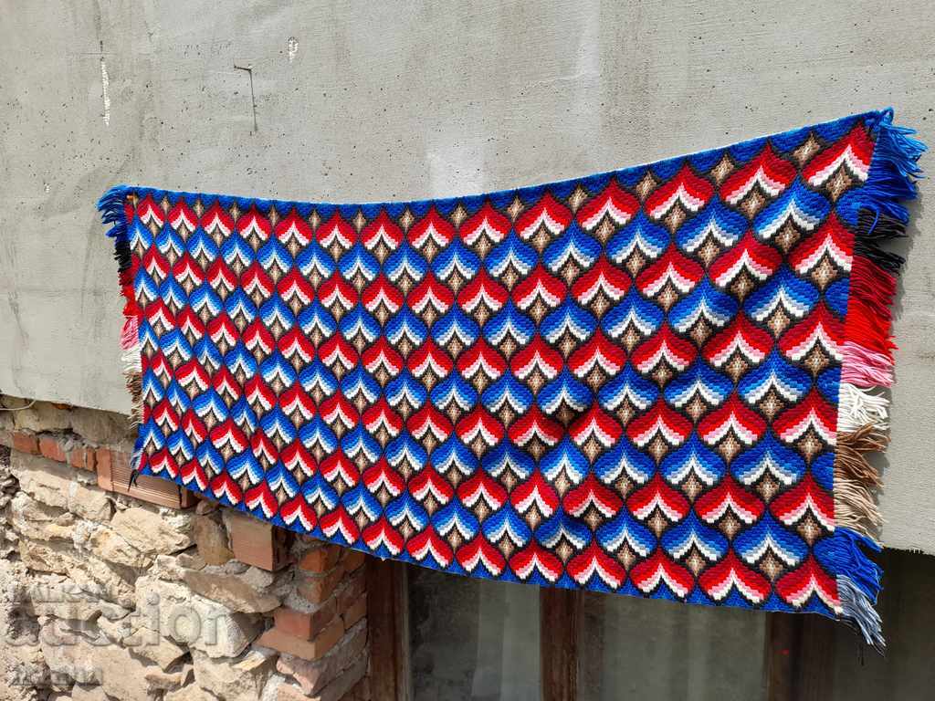 Auction An old hacker, wall cover Auction An old hacker, wall cover