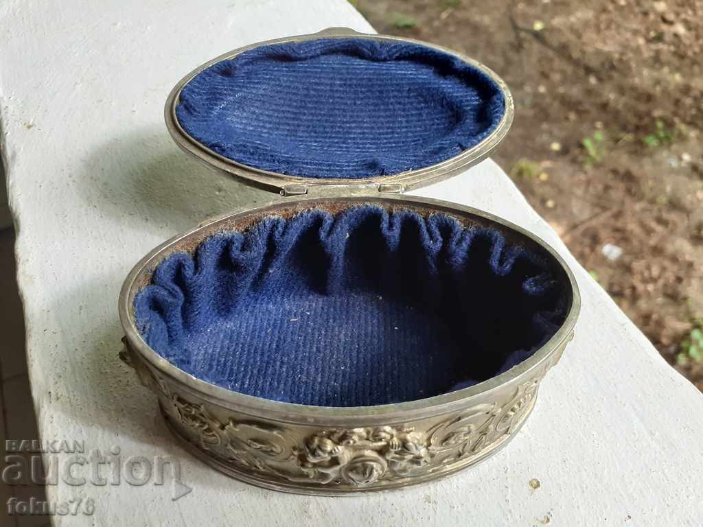 Страхотна метална кутия за бижута - 5 Страхотна метална кутия за бижута - 5