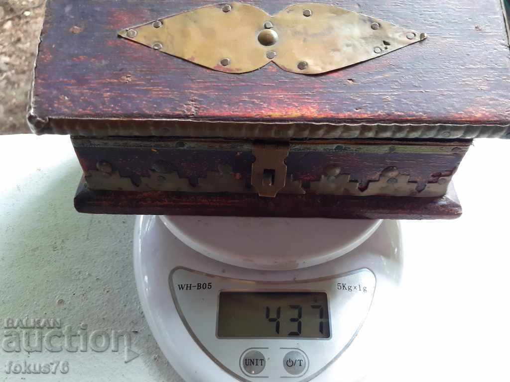 Great wooden jewelry box with brass casket - 7 Great wooden jewelry box with brass casket - 7