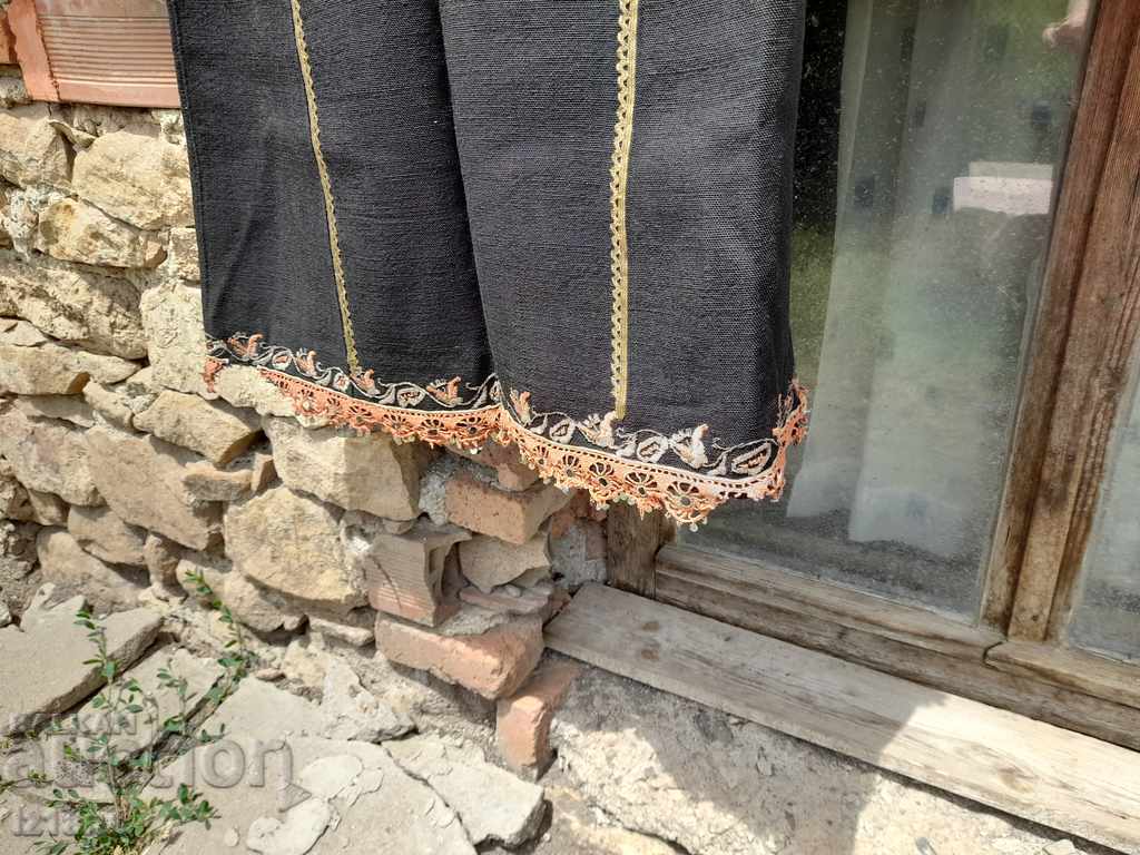 Delivery of Costume, Litak Delivery of Costume, Litak